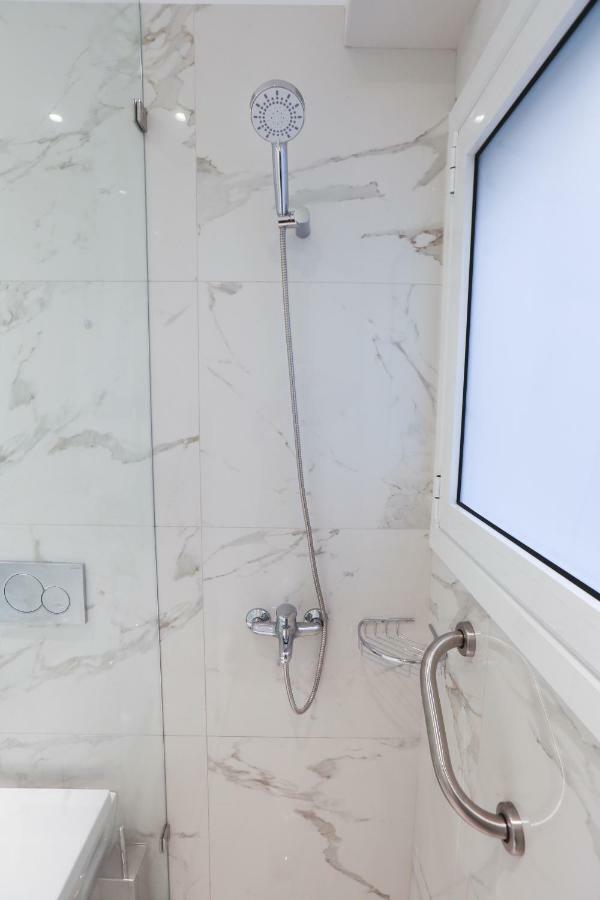 Luxury Studio In Афины Экстерьер фото